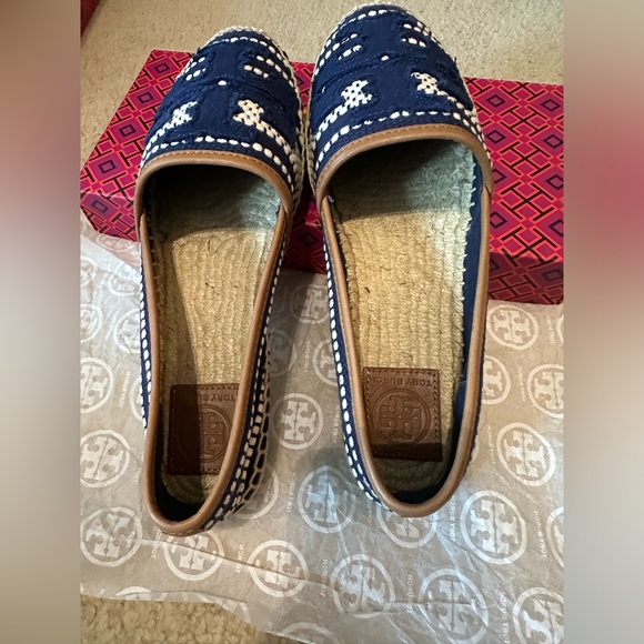 Tory Burch Shoes - Picture 6 of 16